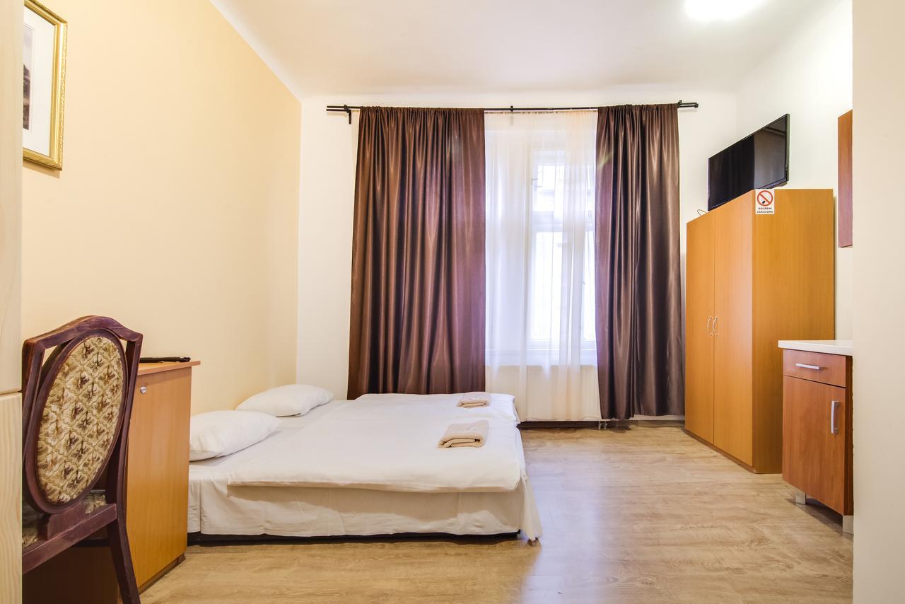Aparthotel Zarra Прага Екстер'єр фото
