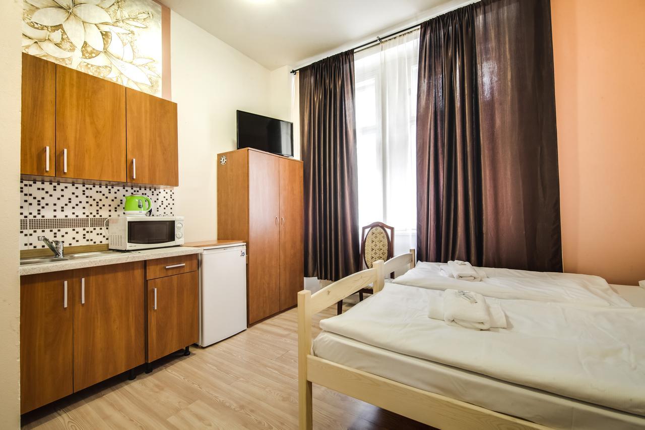 Aparthotel Zarra Прага Екстер'єр фото