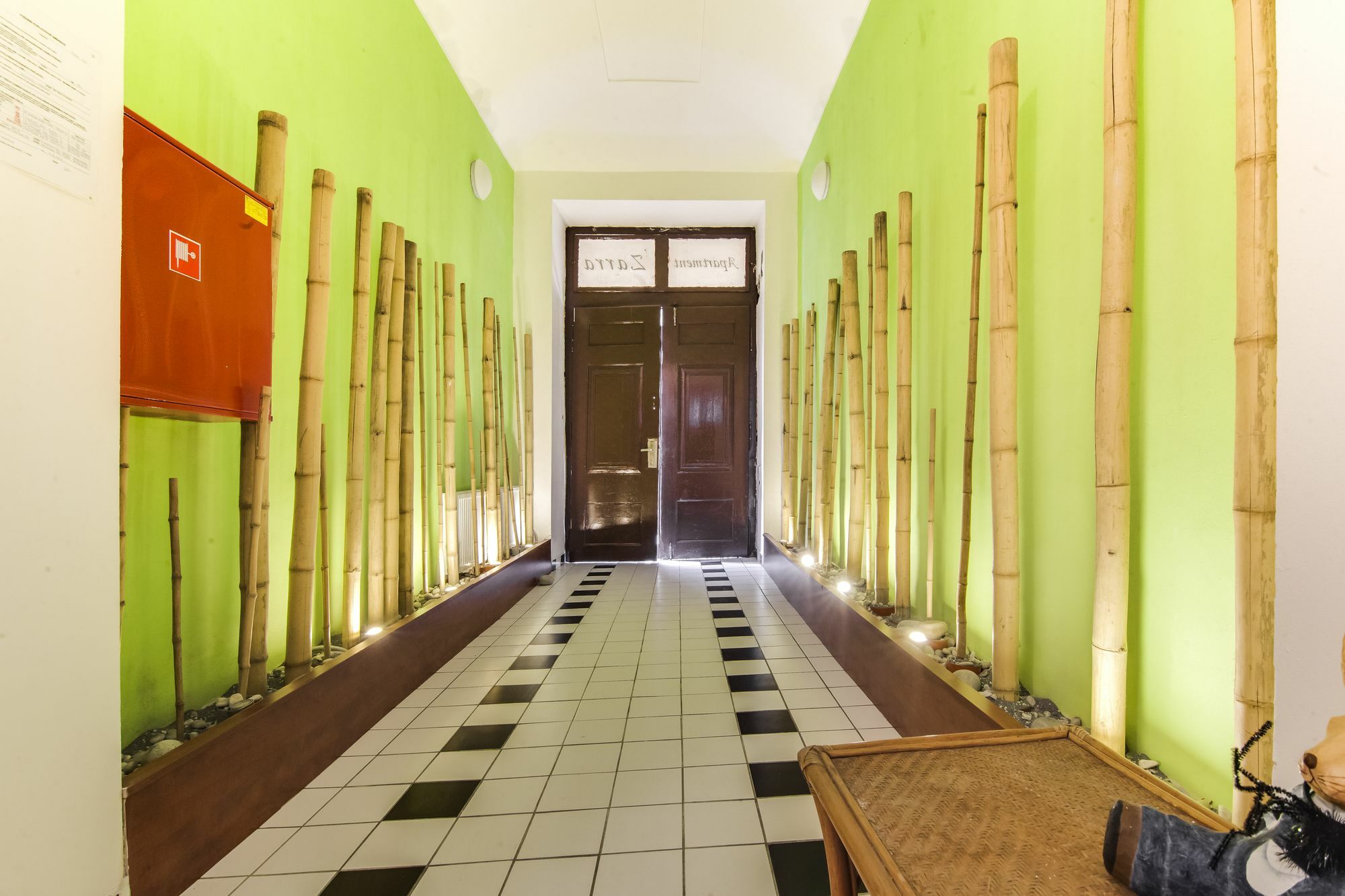 Aparthotel Zarra Прага Екстер'єр фото